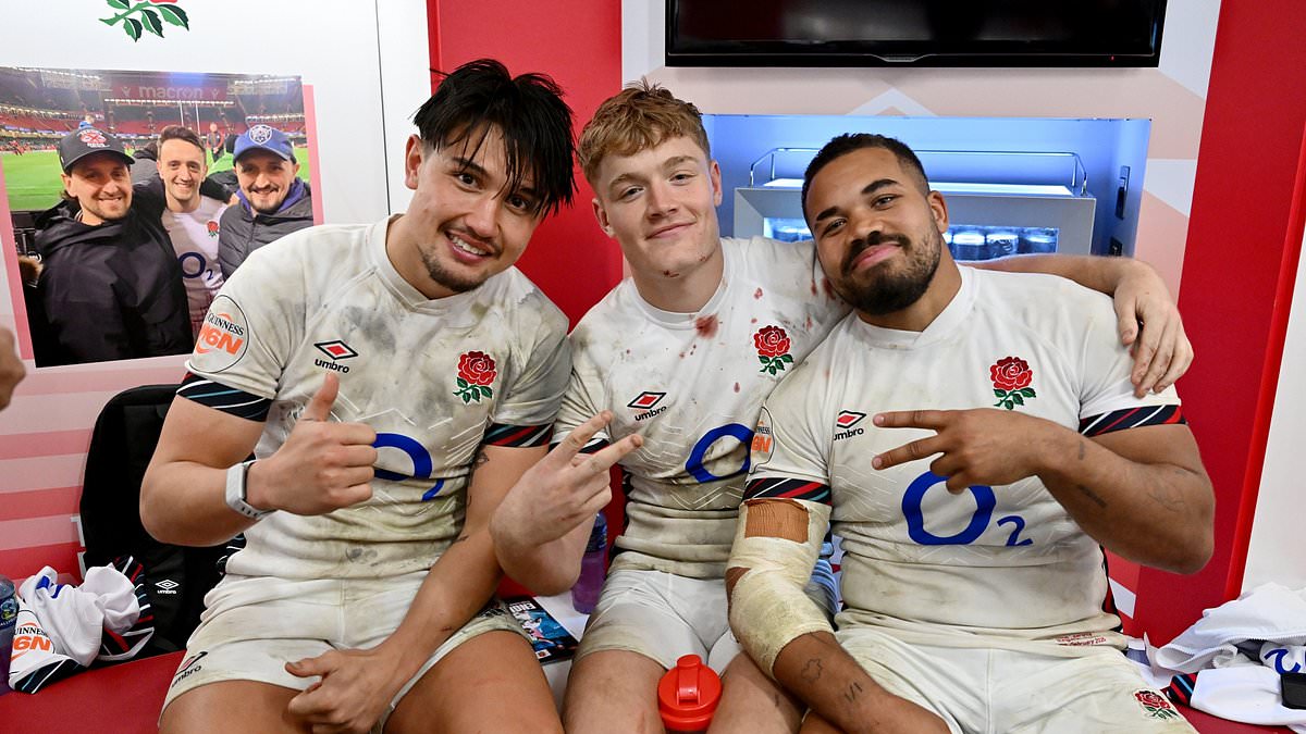 Fin Smith refuse la ligue de rugby dissidente pour rester en équipe nationale