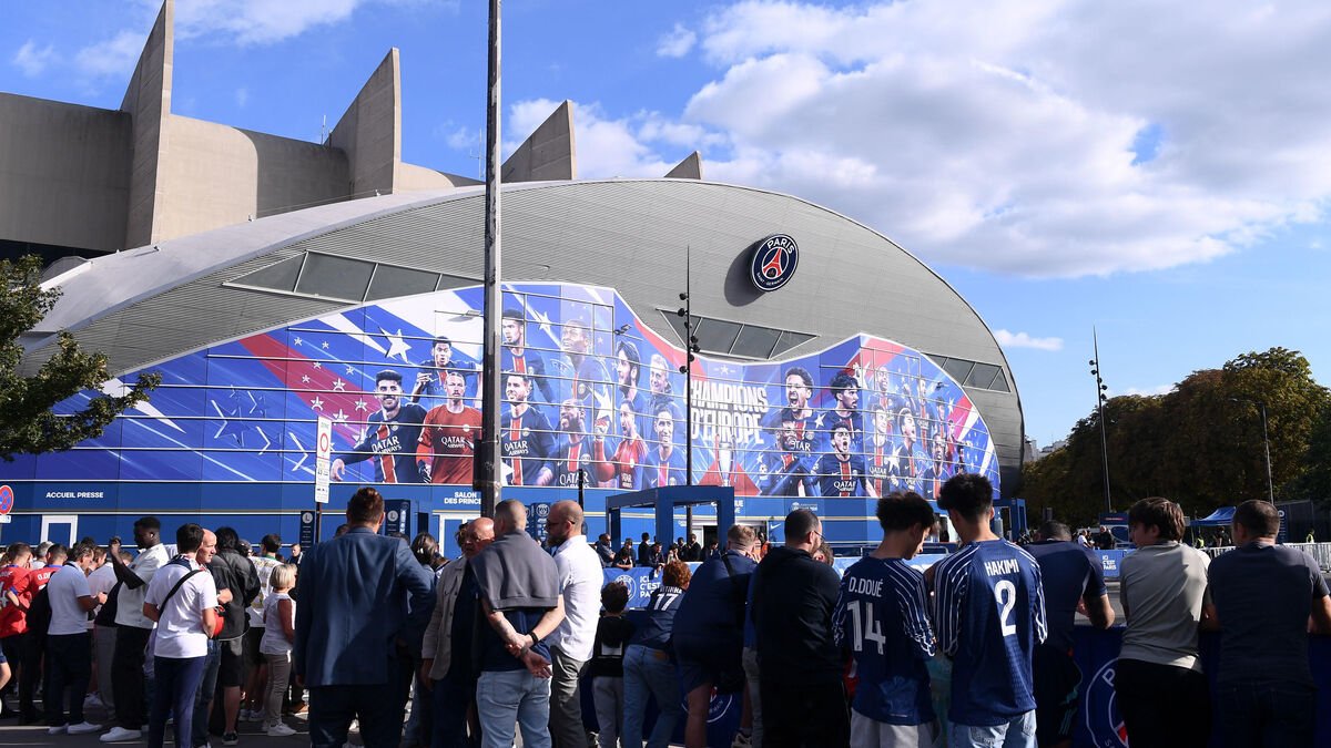 Futur stade du PSG : sondage auprès des supporters pour Massy et Poissy