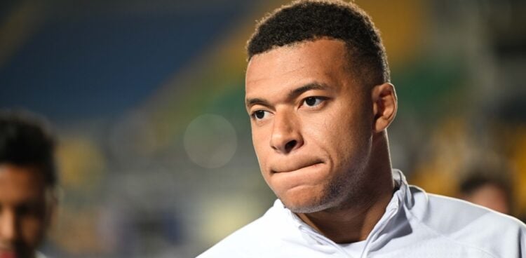 Kylian Mbappé (43) - photo