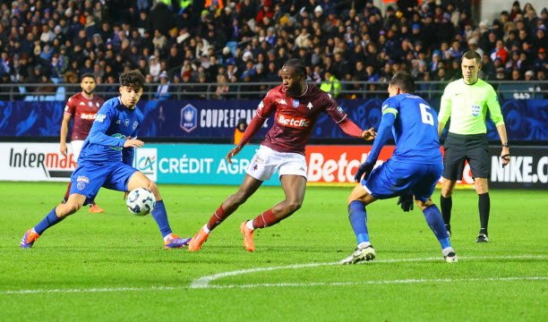 Clément Turpin au stade de l'Aube lors du match de Coupe de France entre Troyes et le FC Metz, le 20 décembre 2024. Photo Gilles Wirtz