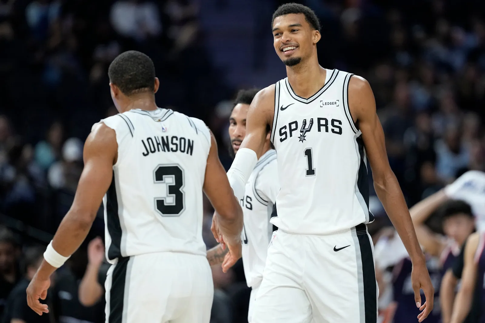 Victor Wembanyama et les Guangzhou Loong-Lions