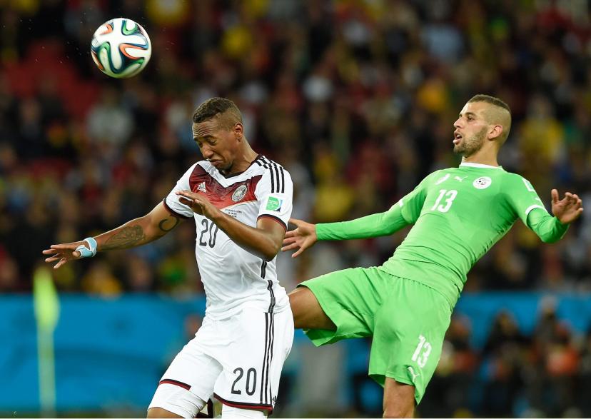 Islam Slimani et Jérôme Boateng lors du match Algérie-Allemagne 2014