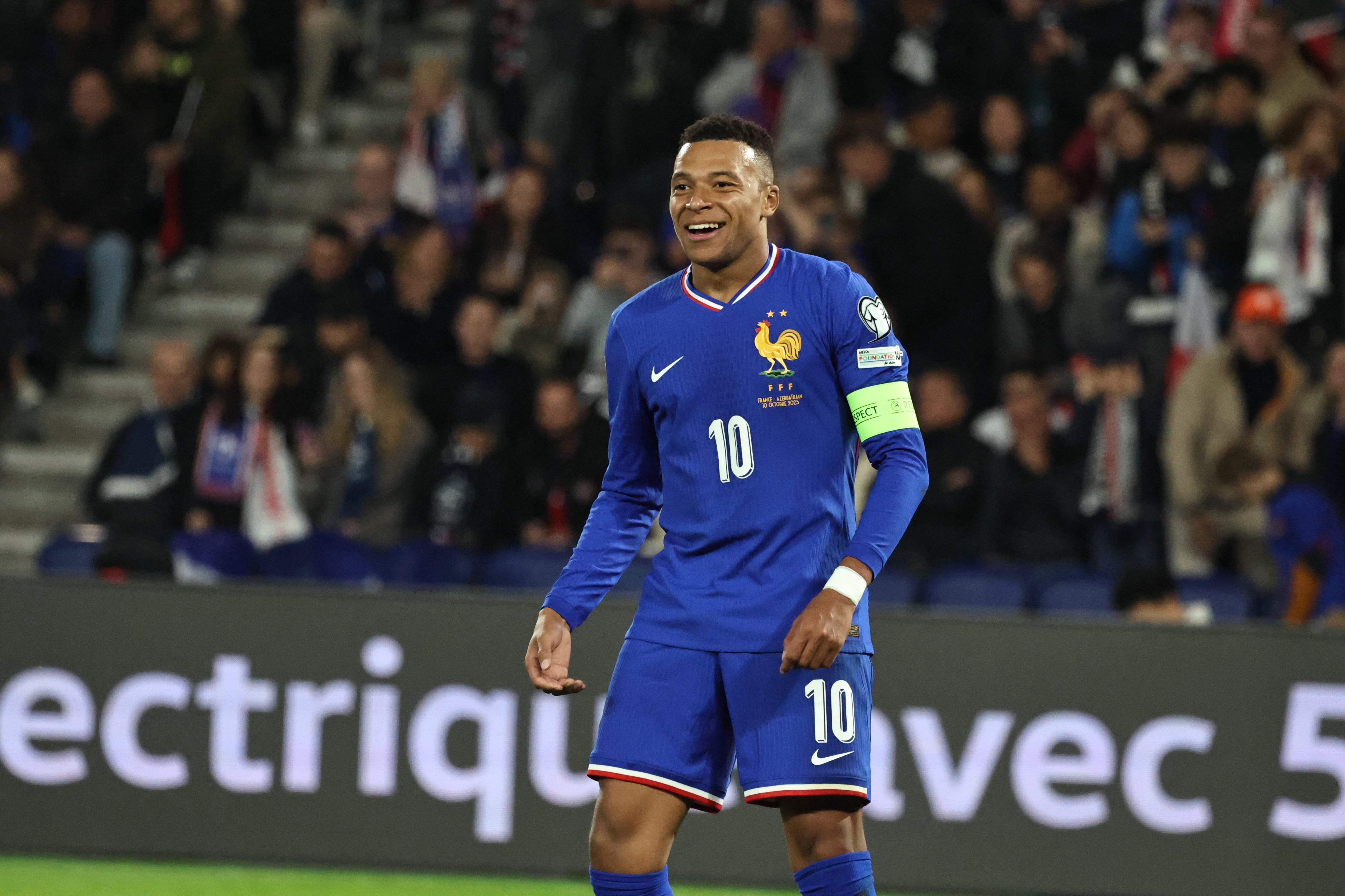 Didier Deschamps se réjouit de l'influence positive de Mbappé sur l'ensemble du groupe.
