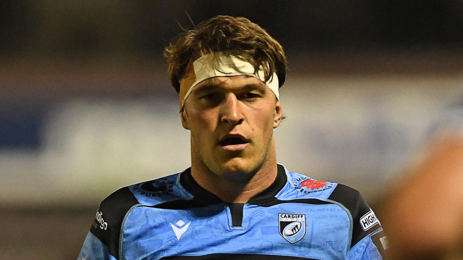 Cardiff lock Teddy Williams