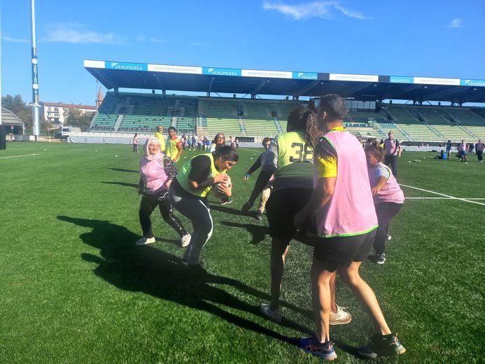 La Ligue et l’USM ont animé une matinée dédiée au rugby à toucher.
