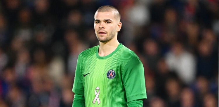 Lucas Chevalier PSG Strasbourg