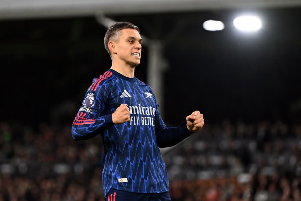 Arsenal en bloc défensif devant Fulham