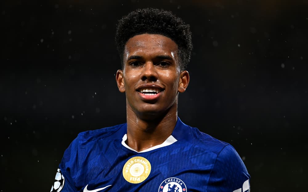 Estevao Chelsea en action