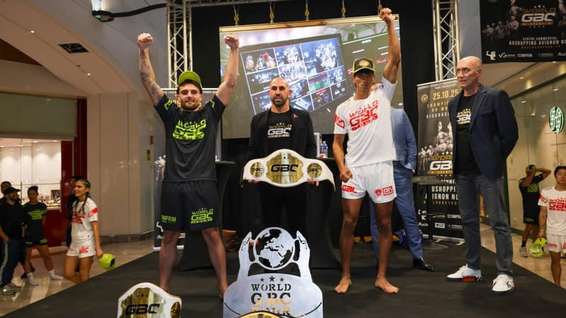 Dawson Delys remettant la ceinture GBC belt en jeu