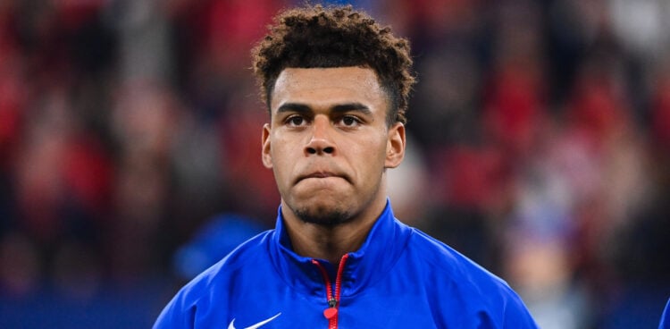 Désiré Doué blessé lors du match PSG-Bayer Leverkusen