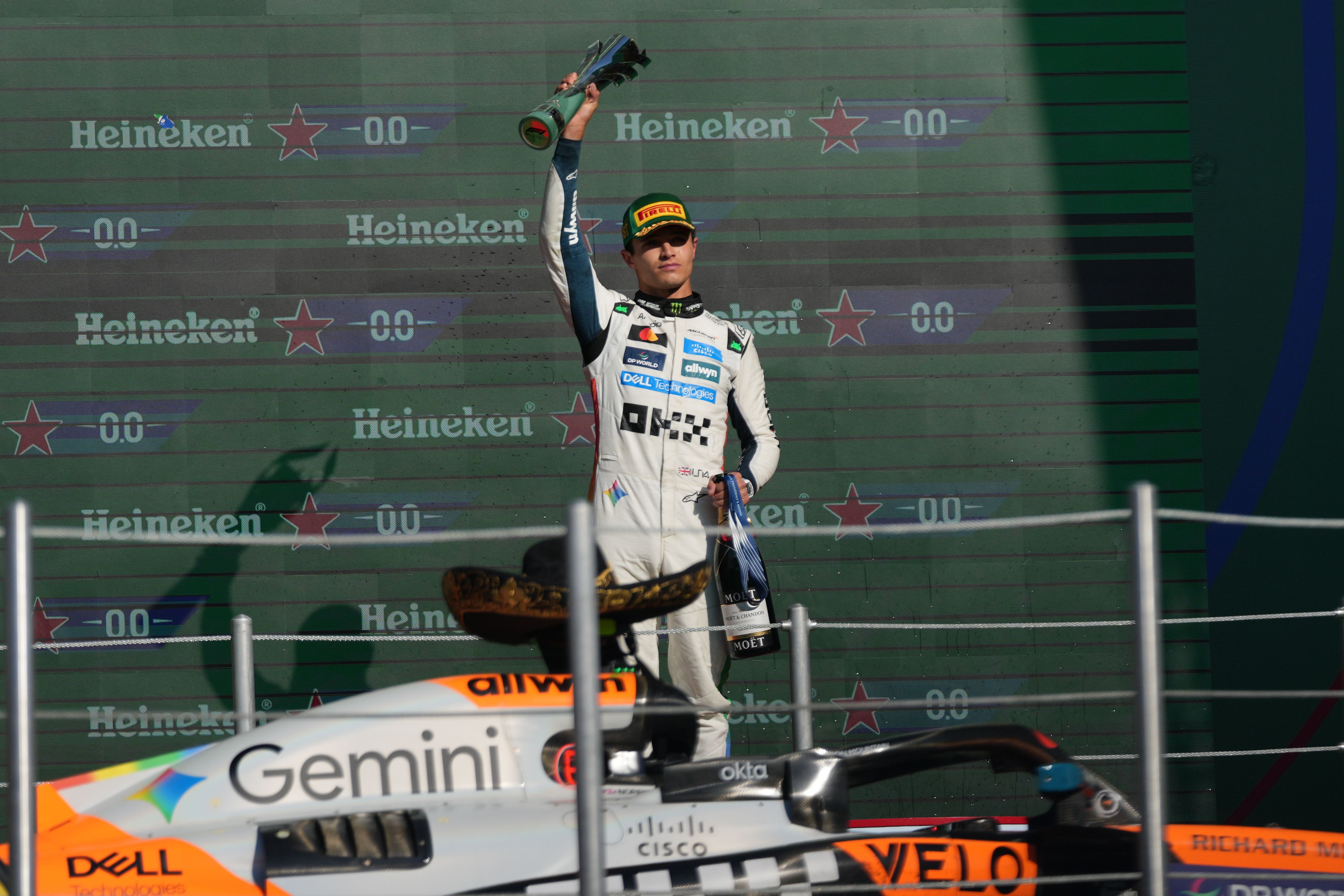 Lando Norris mène le championnat des pilotes pour la première fois depuis avril