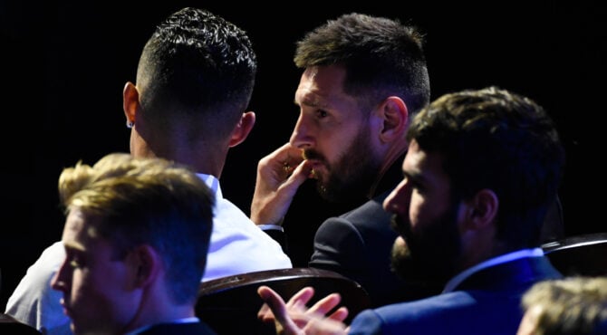 Messi et Ronaldo, icônes du football mondial