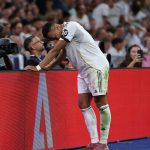 Mbappé sort sur blessure contre Villarreal: entorse légère à la cheville