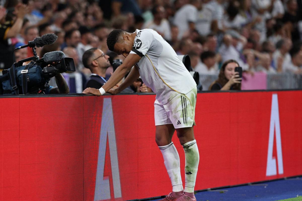 Mbappé sort sur blessure contre Villarreal: entorse légère à la cheville