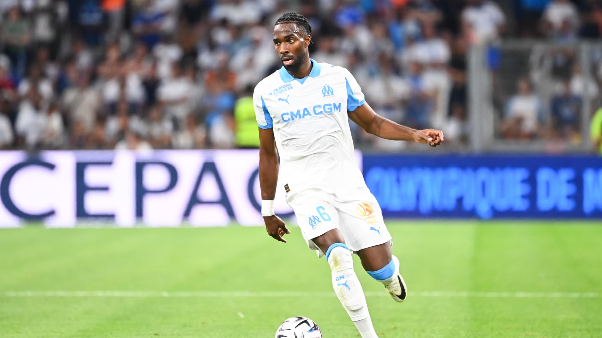 L'OM valide Garcia en Ligue des Champions après la blessure de Medina