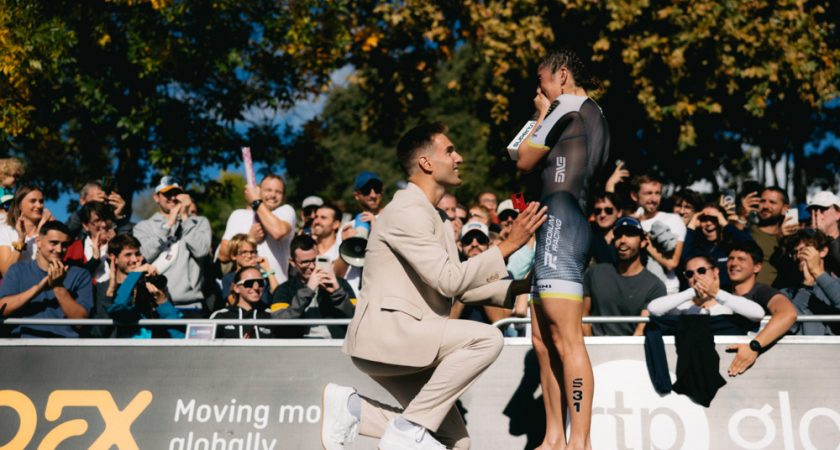 Jeanne Lehair remporte le Supertri à Toulouse et dit oui en direct