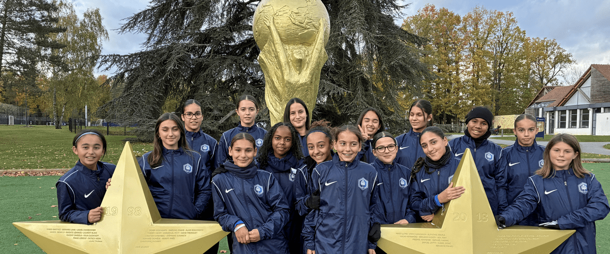 Les jeunes footballeuses de Beaucairois découvrent Clairefontaine