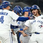 Les Blue Jays dominent les Dodgers en Game 1 de la World Series
