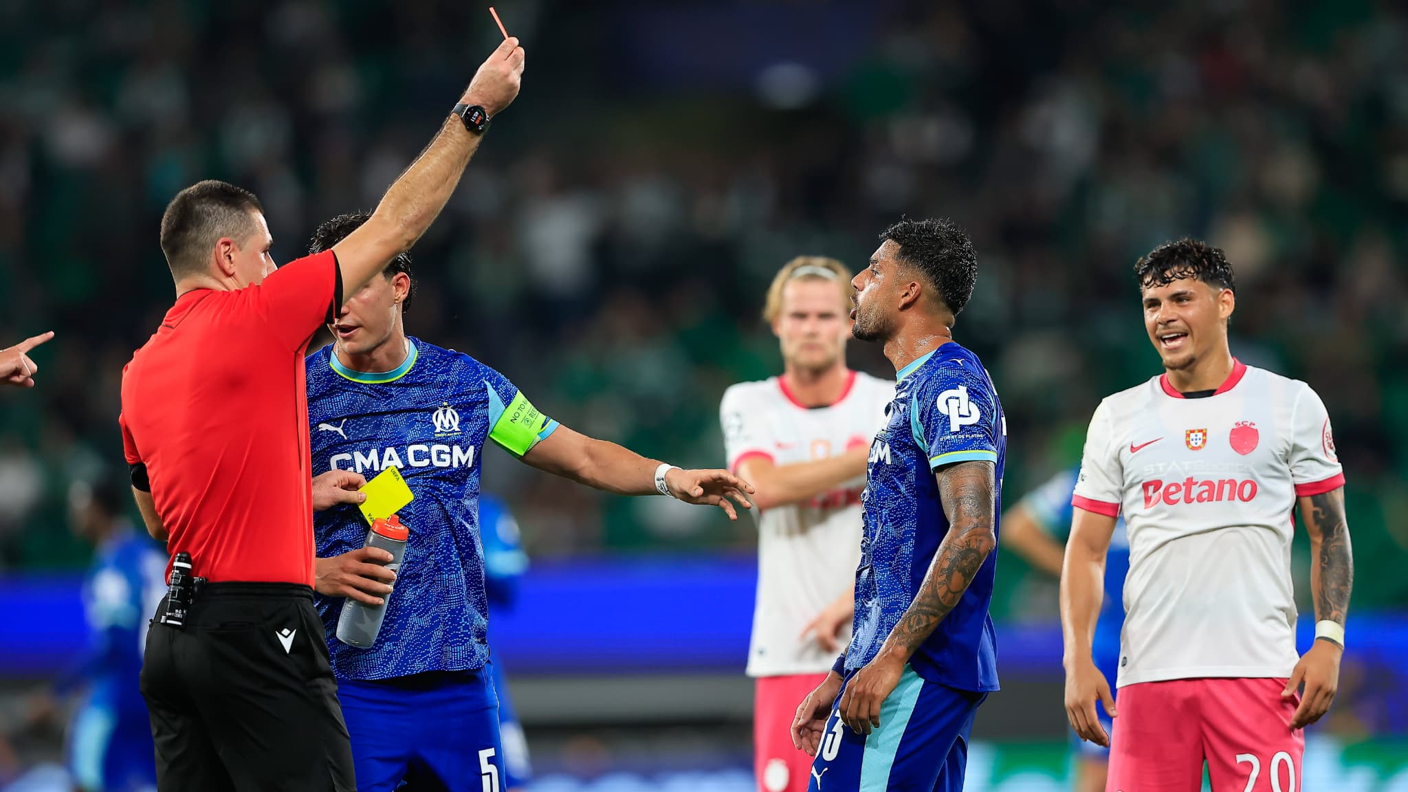 L'OM subit une défaite controversée face au Sporting en Ligue des champions