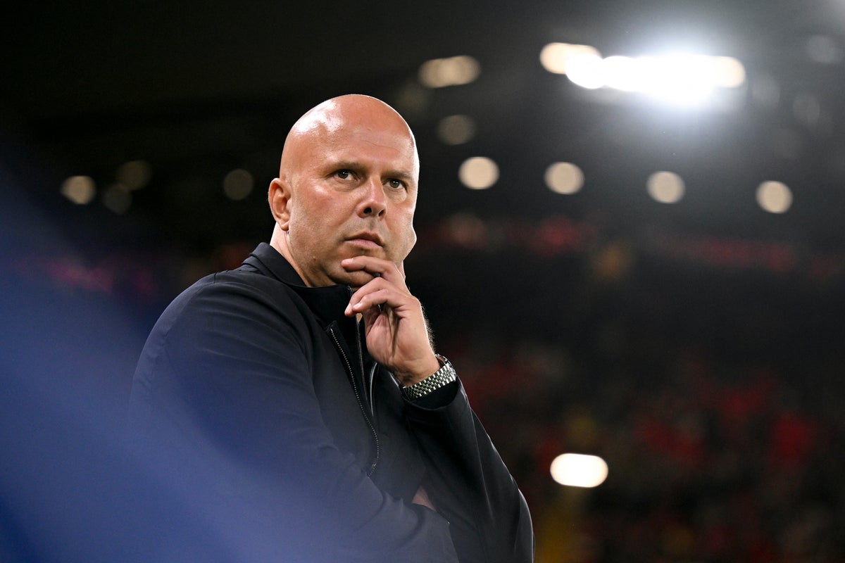 Arne Slot : La tactique du long-ball ne mène pas au titre en Premier League