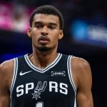 Victor Wembanyama prolonge avec les Spurs jusqu’en 2027, vers un contrat record