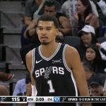 Victor Wembanyama brille face aux Raptors: 24 points et 15 rebonds