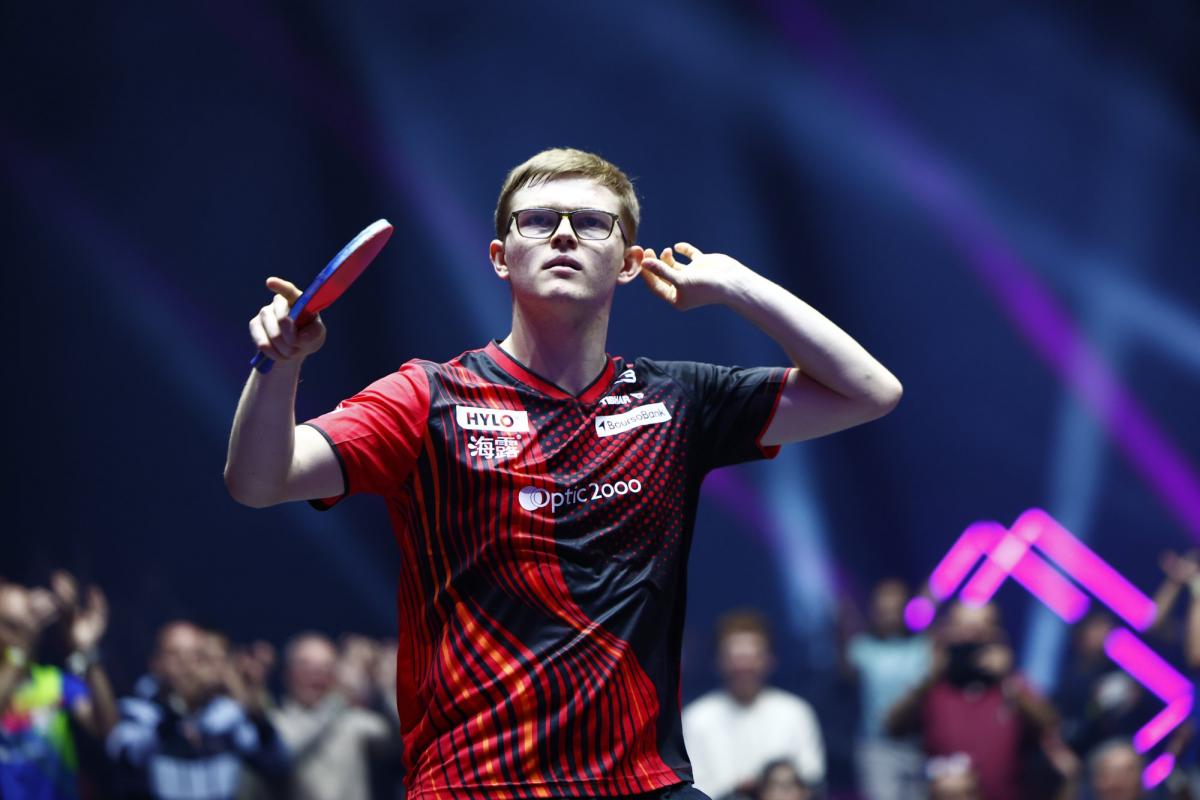 Alexis Lebrun sauve quatre balles et bat Harimoto à Montpellier