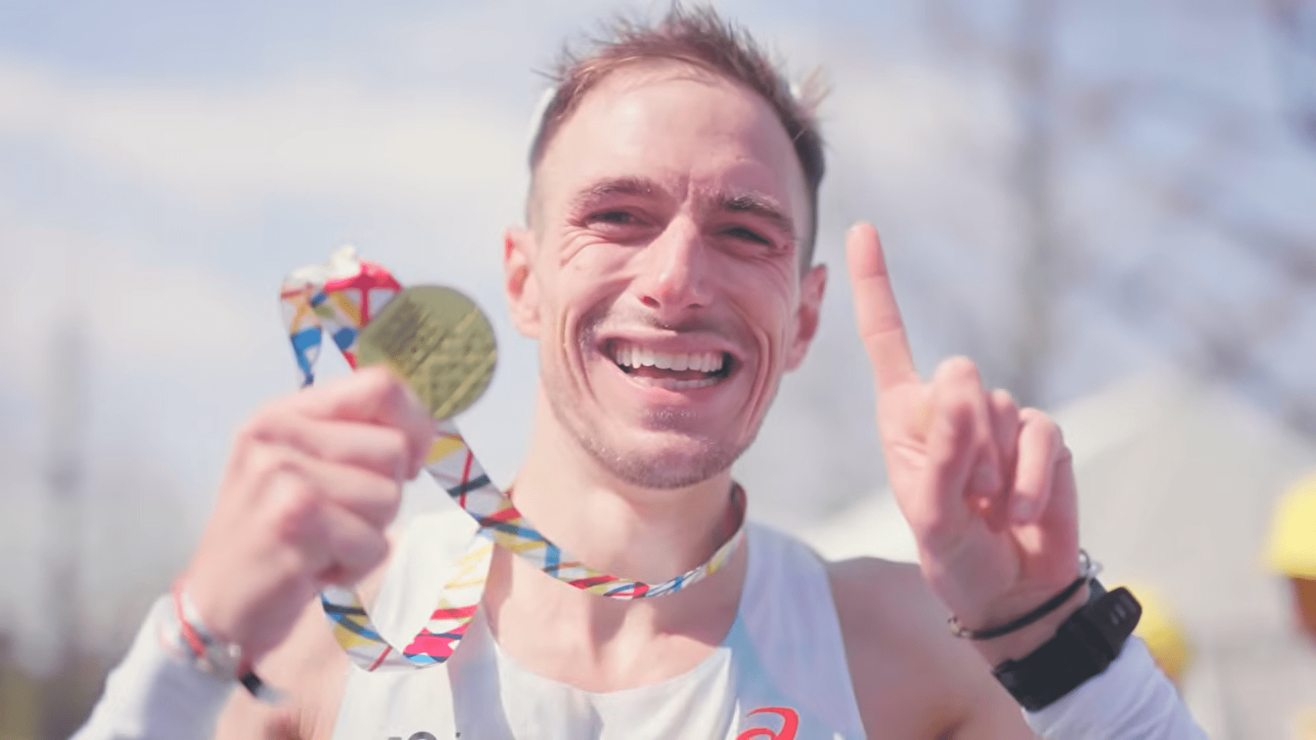 Dorian Louvet bat le record des sept marathons majeurs en une année