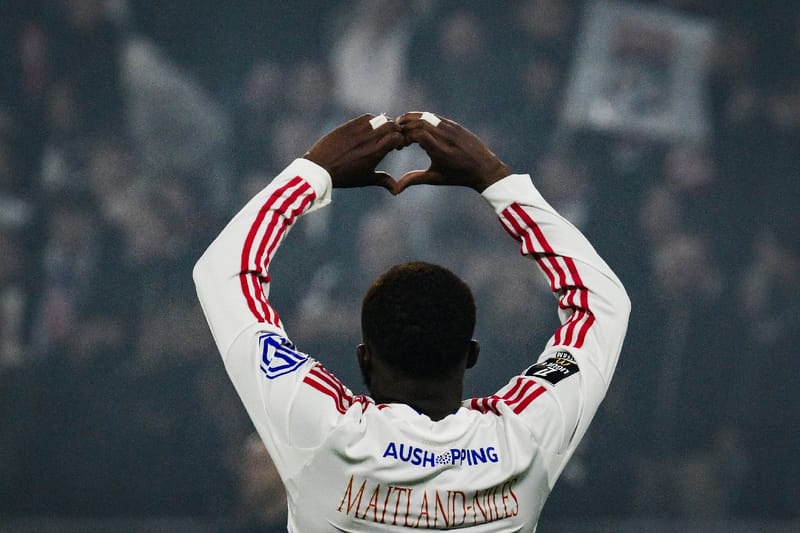 Ainsley Maitland-Niles, auteur d