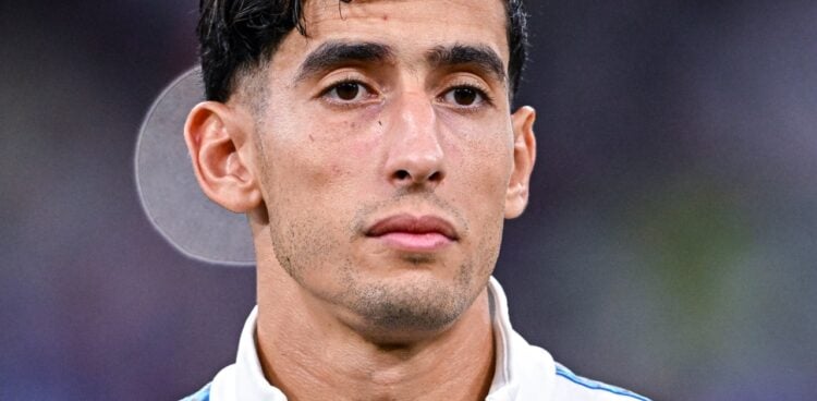 Nayef Aguerd sur le terrain