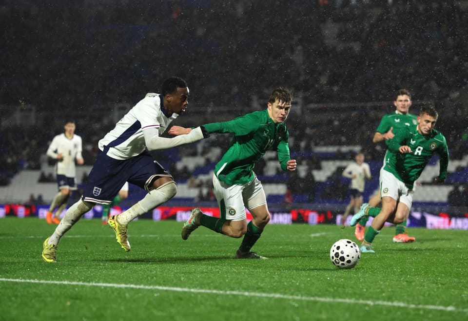 Jamie Gittens lors d’un match des U21 anglais