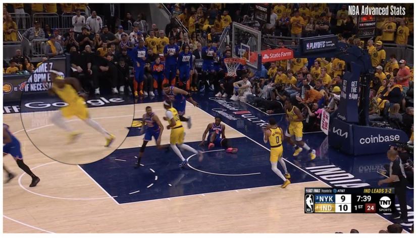 Pascal Siakam et Nembhard en transition rapide après score