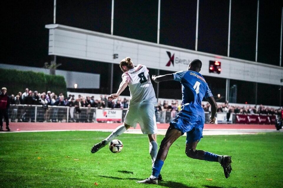 Le Bayeux FC tient tête au Caennais