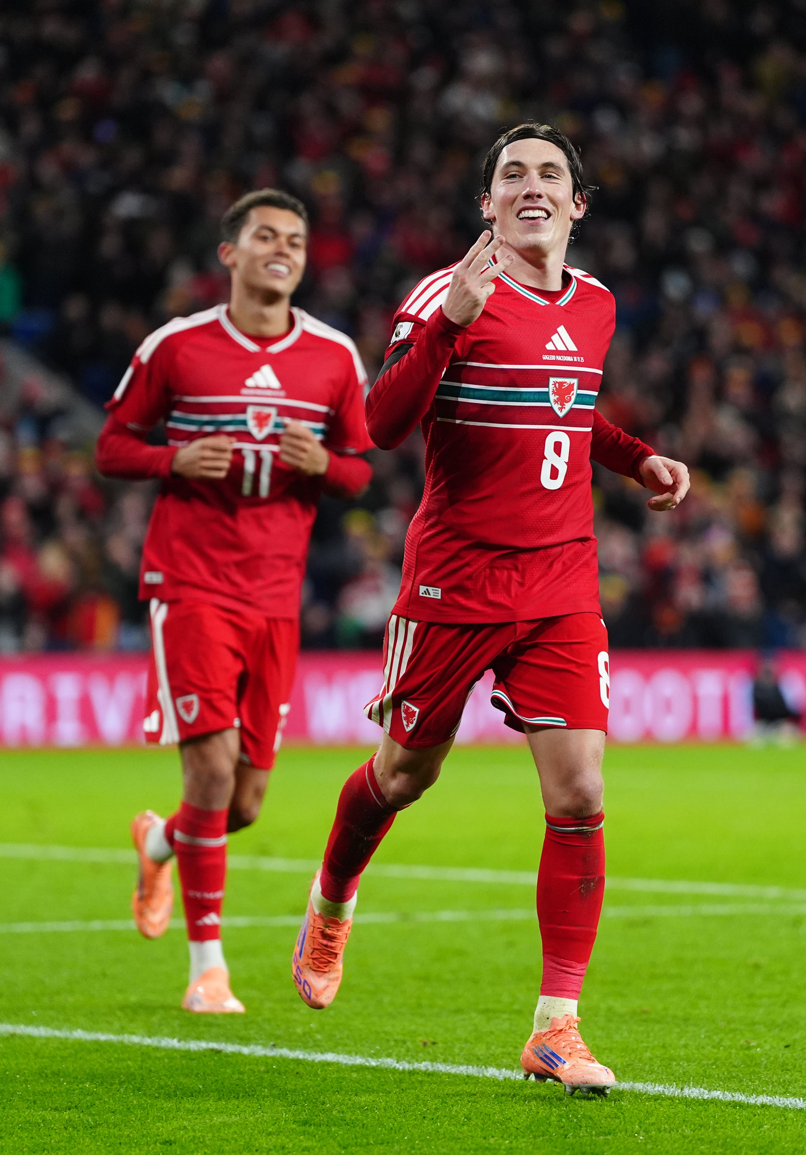 Wilson célèbre son hat-trick