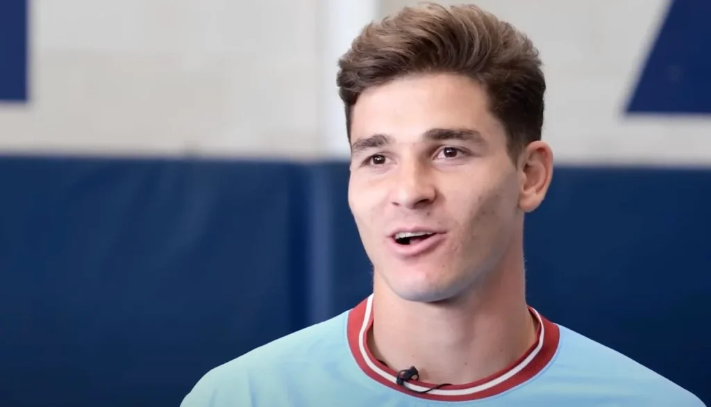 Julián Álvarez au PSG cet hiver : la piste chaude