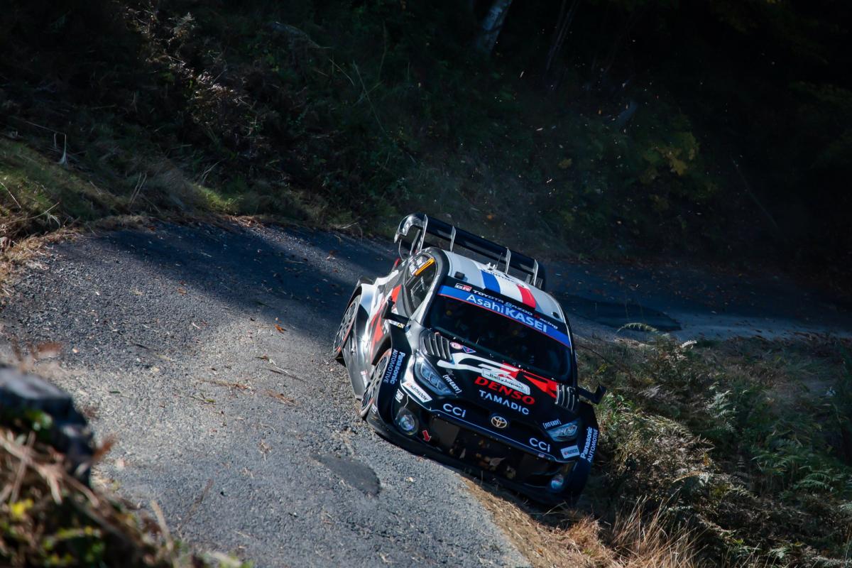 Ogier mène au Japon, Fourmaux s'avance sur le podium