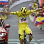 Inauguration d'une statue dorée en hommage à Tadej Pogacar à Abou Dhabi