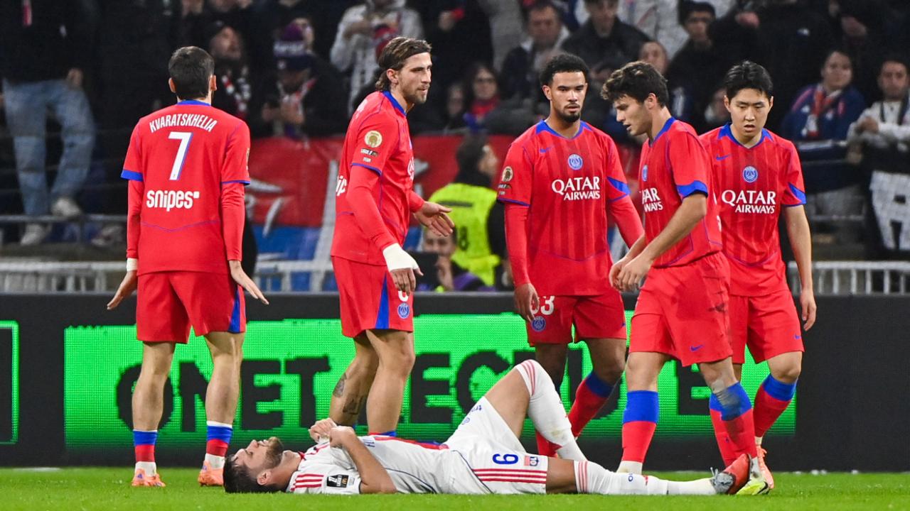 analyse_match PSG Lyon: critiques sur Zabarnyi et Chevalier après le 3-2