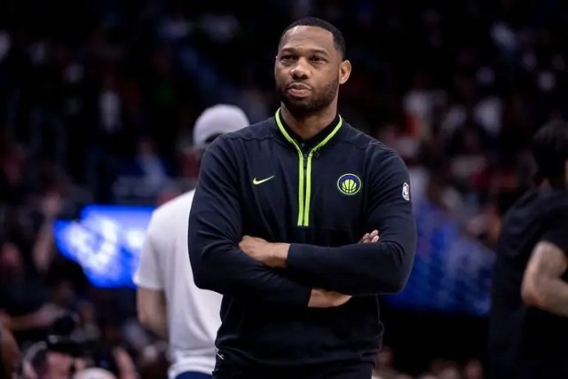 Nouveau changement à la tête des Pelicans : Vili Green remplacé par James Borrego