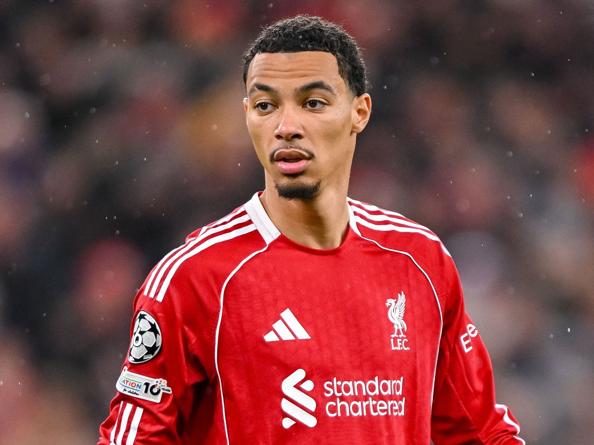 Liverpool : Impact et enjeux du transfert d'Hugo Ekitike