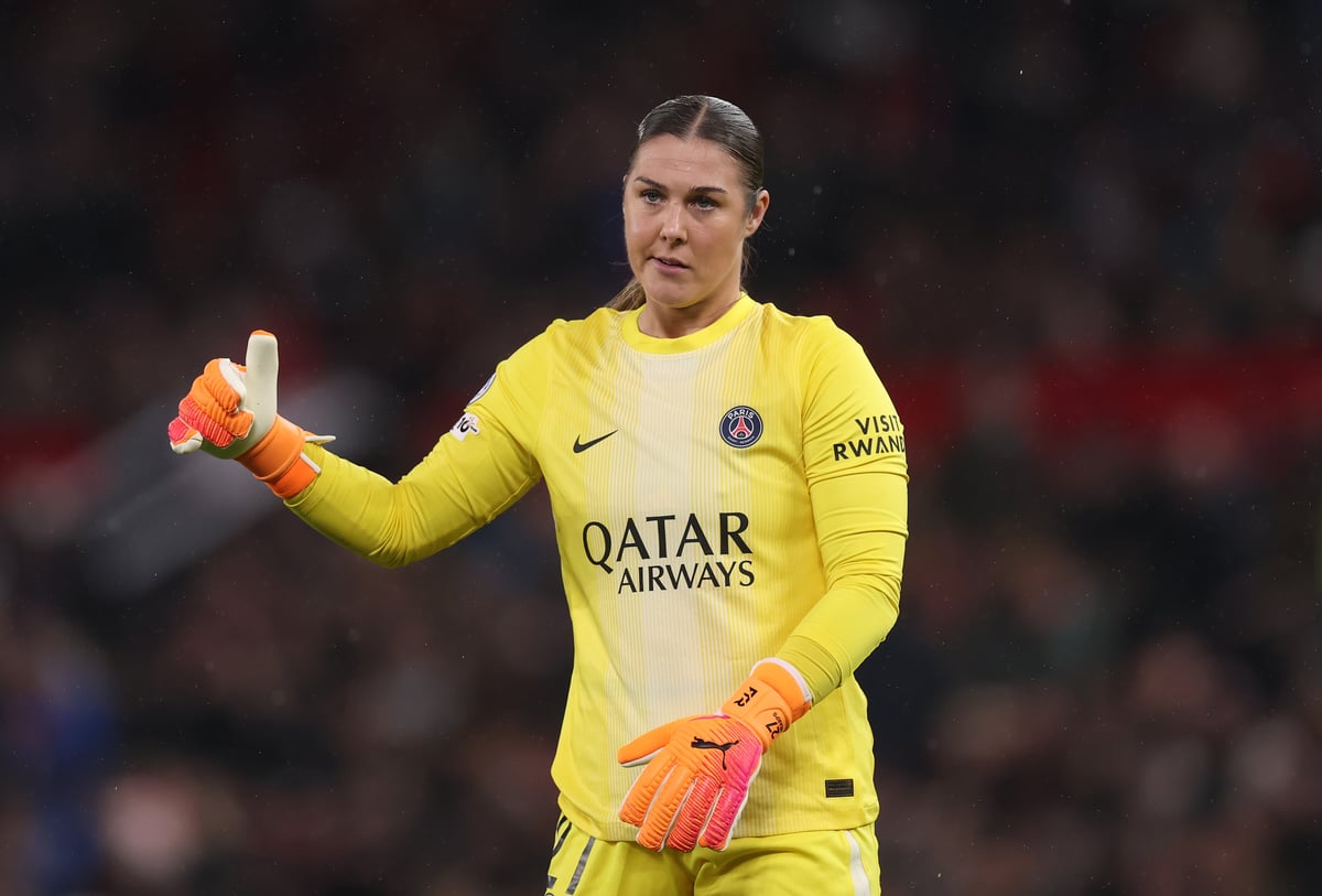 Women's Champions League : Mary Earps hué lors de son retour à Manchester