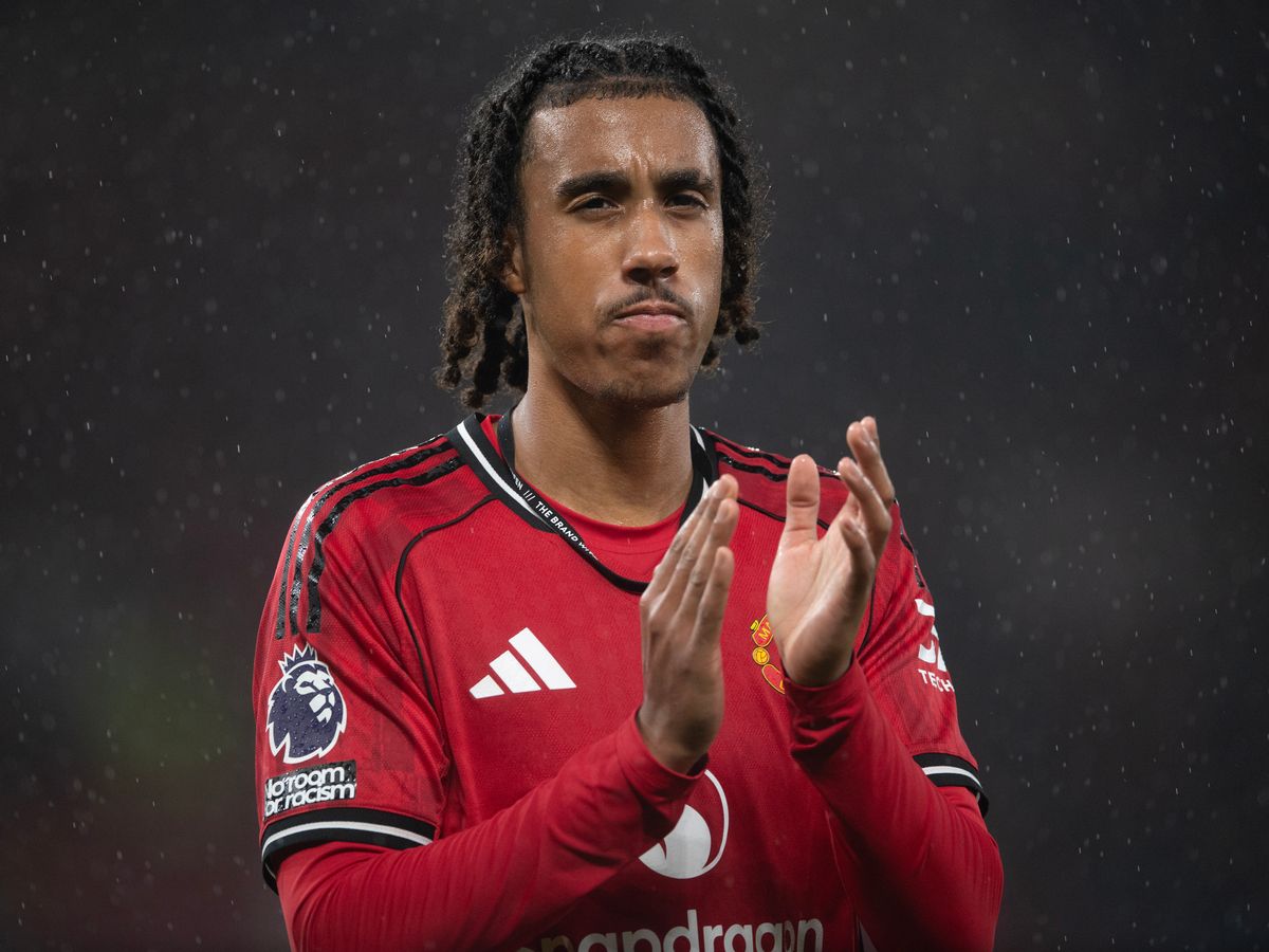 Leny Yoro choisit Manchester United plutôt que Real Madrid