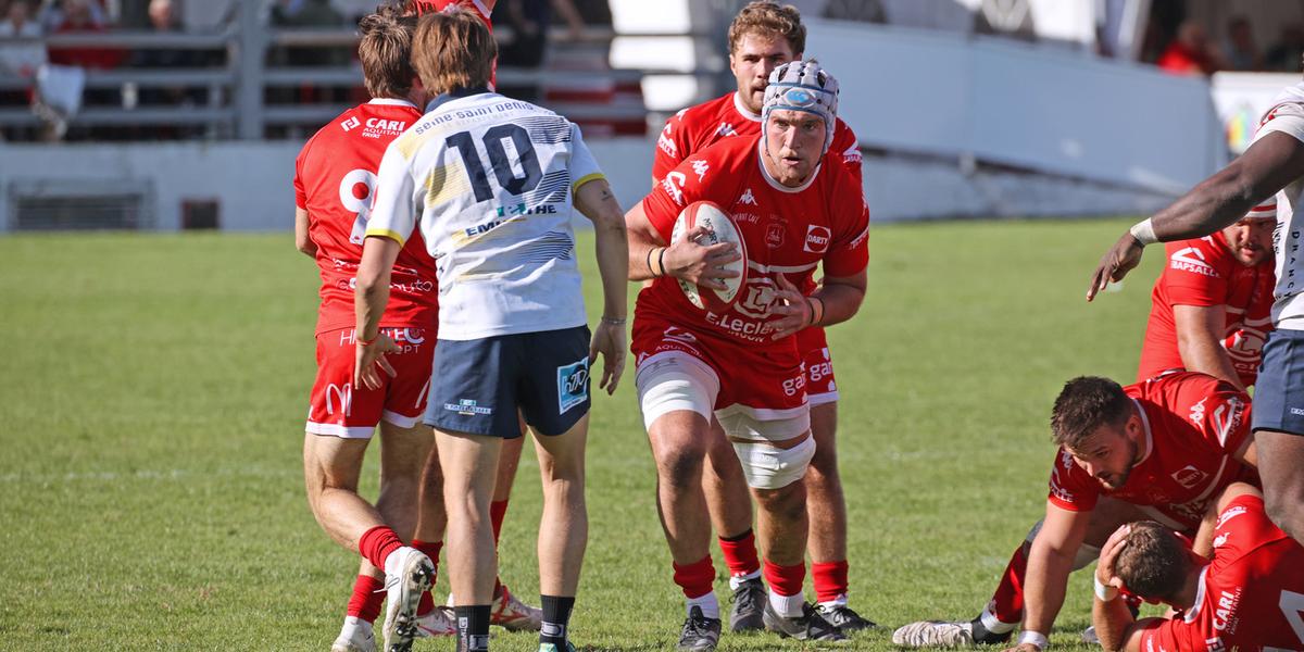 Thomas Mendy célèbre son 100e match avec le Stade Langonnais