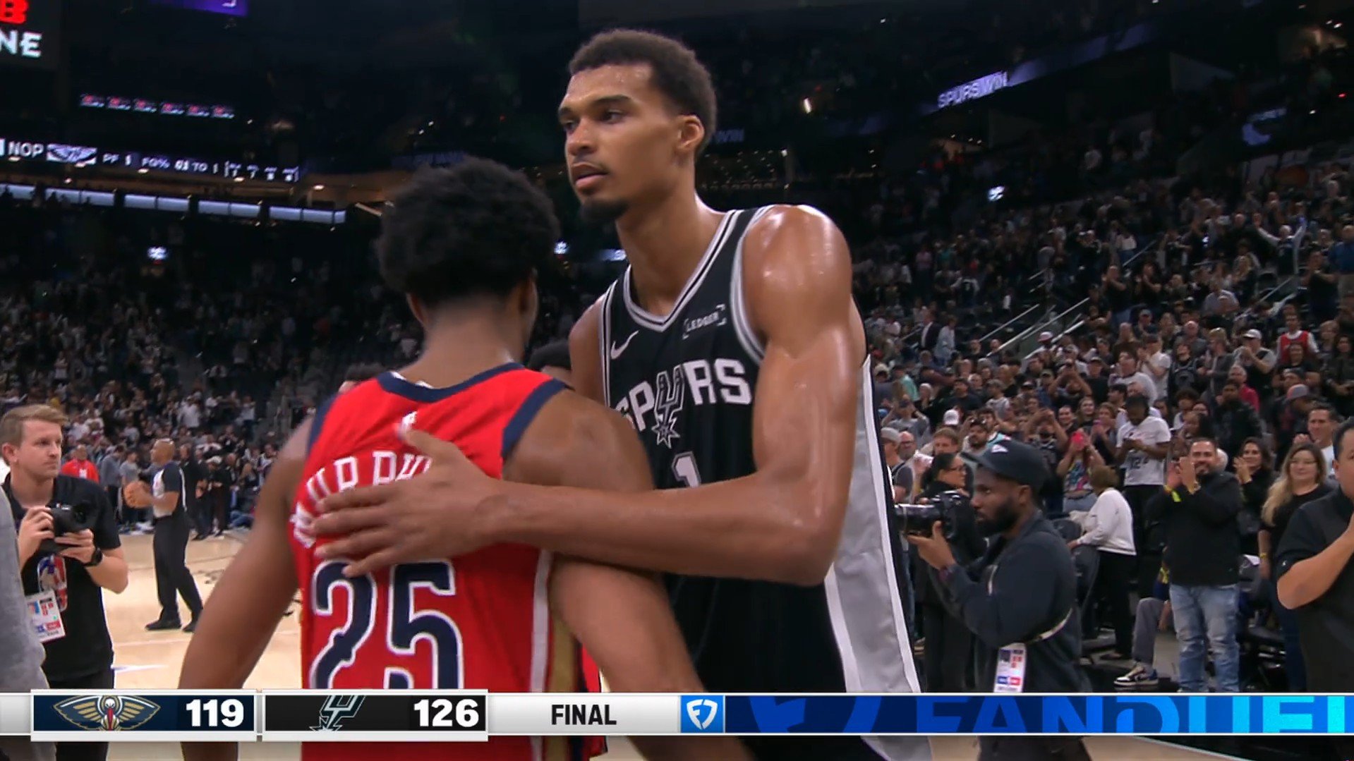 Wembanyama à 18 points et 18 rebonds face aux Pelicans