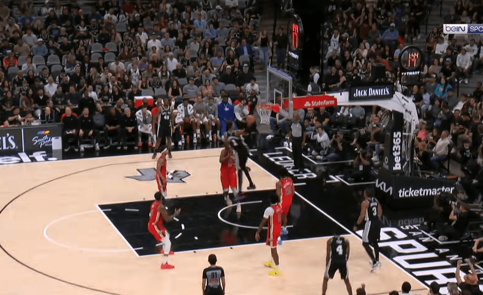 Wembanyama récidive en NBA face aux Pelicans - Spurs dominent