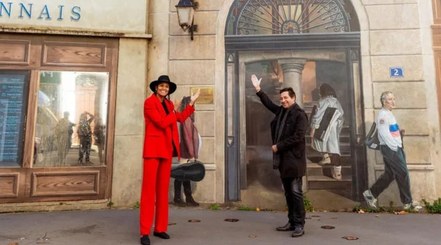 Wendie Renard et Laurent Gerra honorés à Lyon, fresque