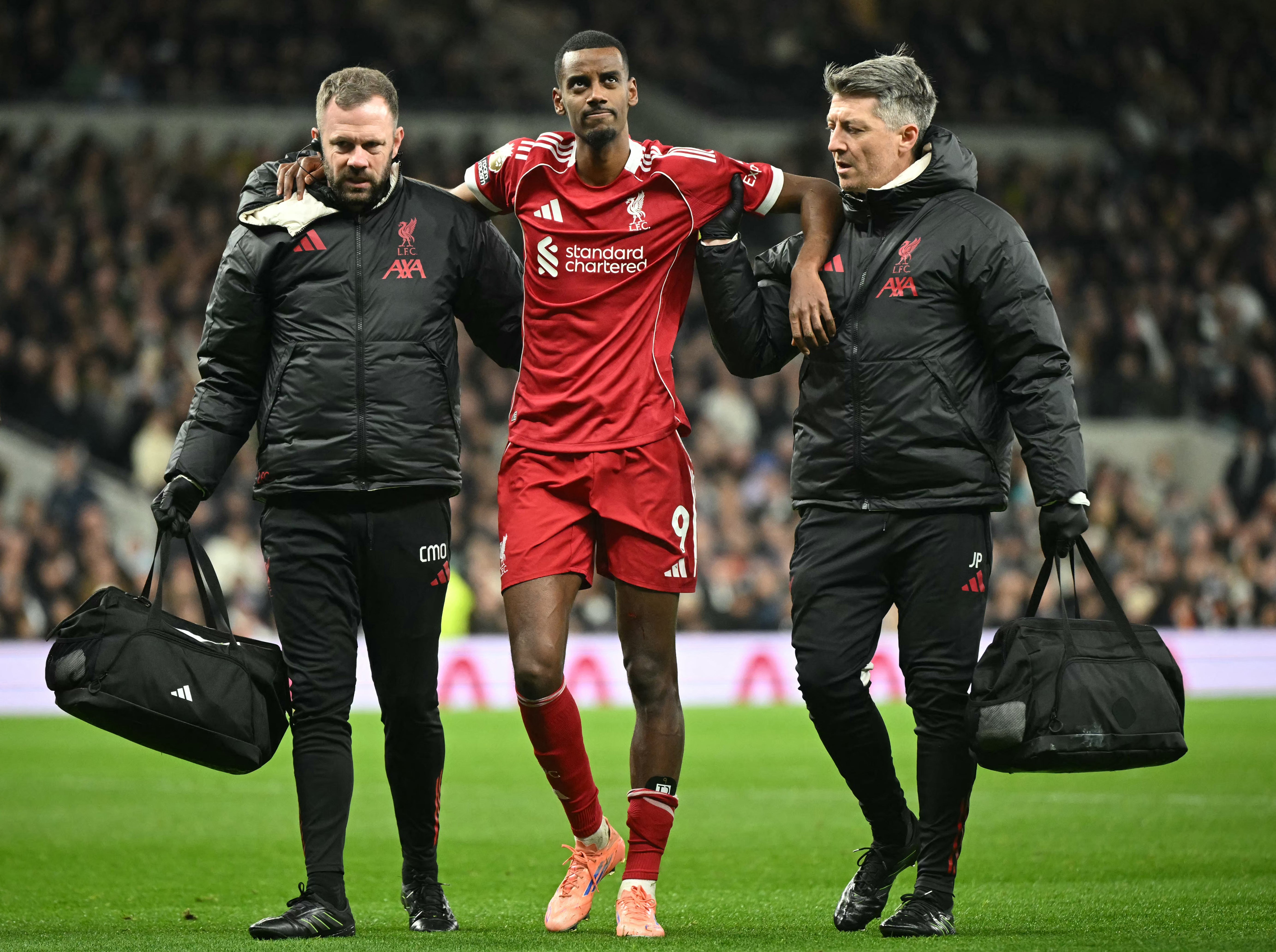 Alexander Isak blessé contre Tottenham