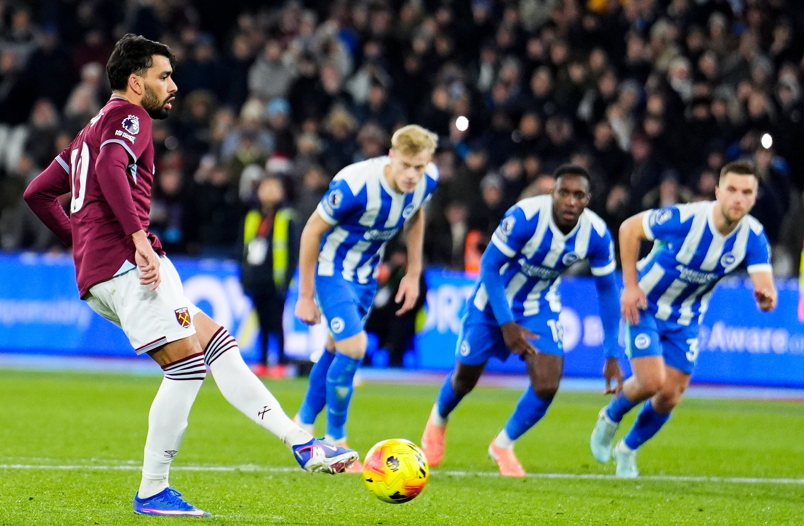Paquetá transforme un penalty pour porter le score à 2-1